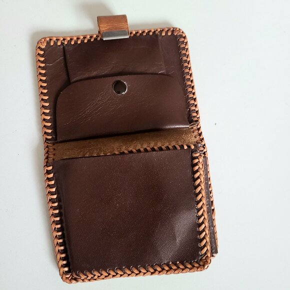 Tooled leather caramel brown color wallet with floral design. - Picture 3 of 6